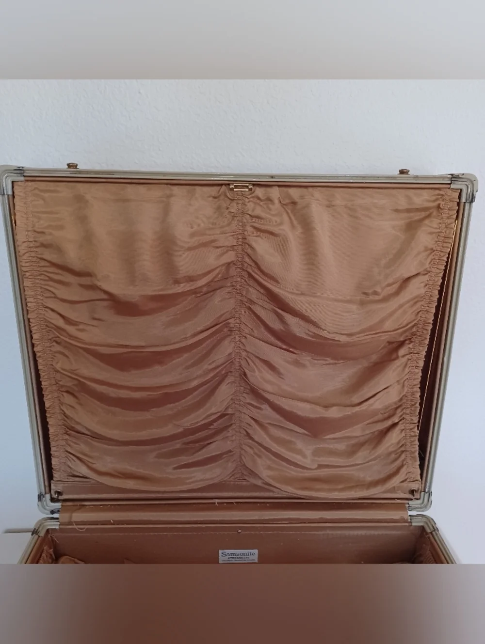 Samsonite Vintage 1950s Cream Marble Streamlite Suitcase Travel Case - 21